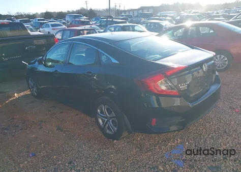 2017 Honda Civic Lx z USA, uszkodzony, nr VIN 19XFC2E52HE080745